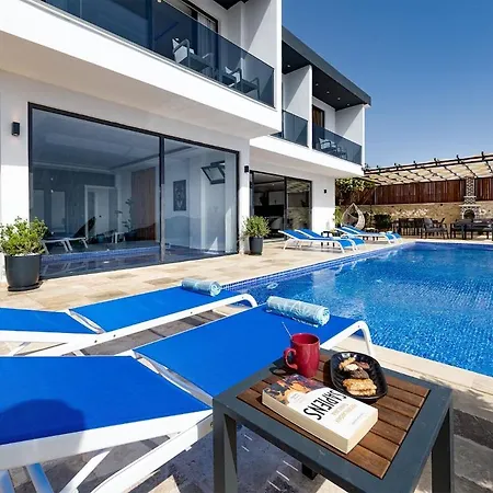 Villa Upper House